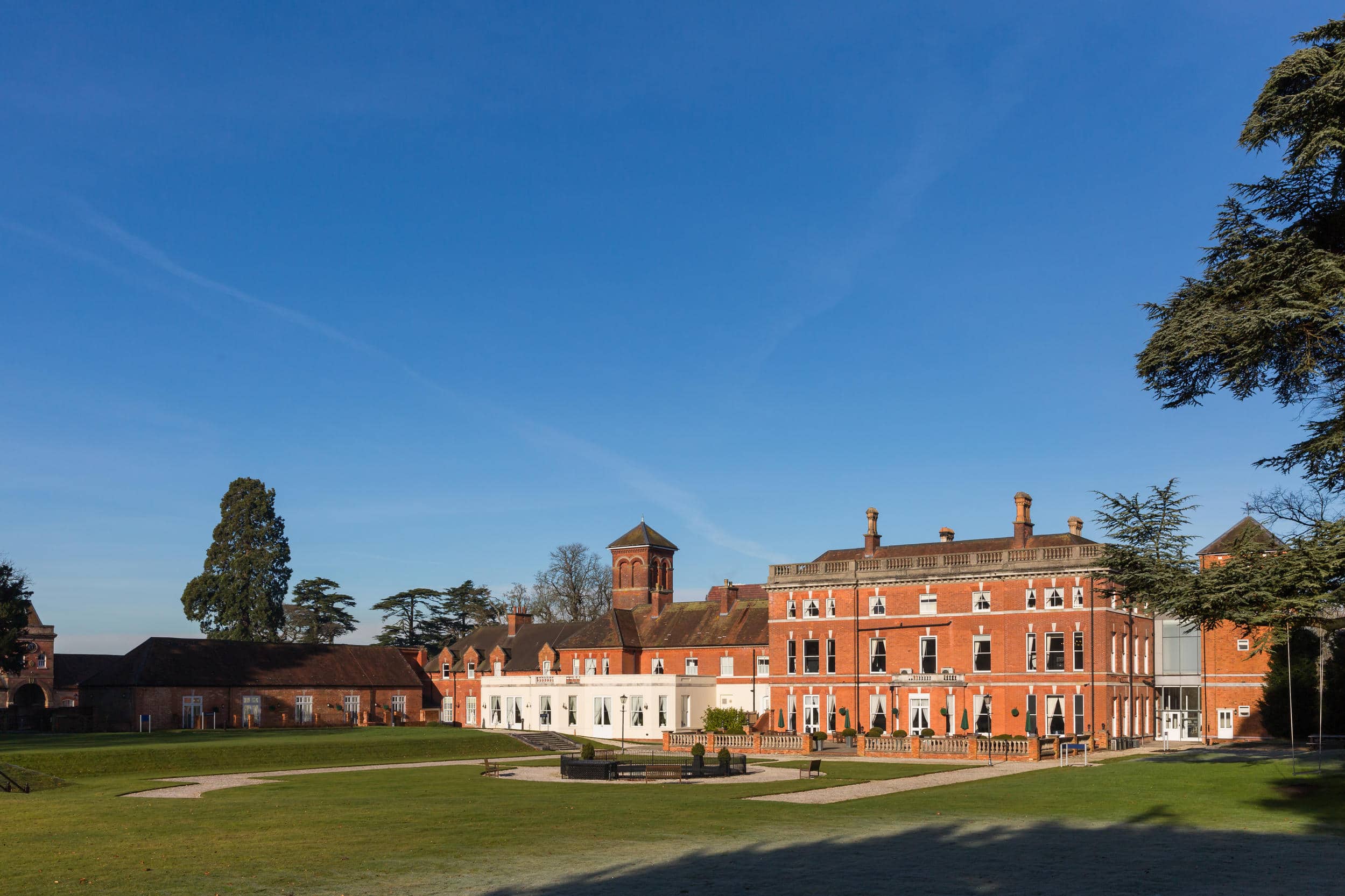 New 147-home retirement community approved for Oakley Hall Estate