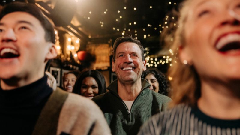 Test Valley Golf Club Serves Up a Night of Comedy, Cuisine, and Cracking Good Company