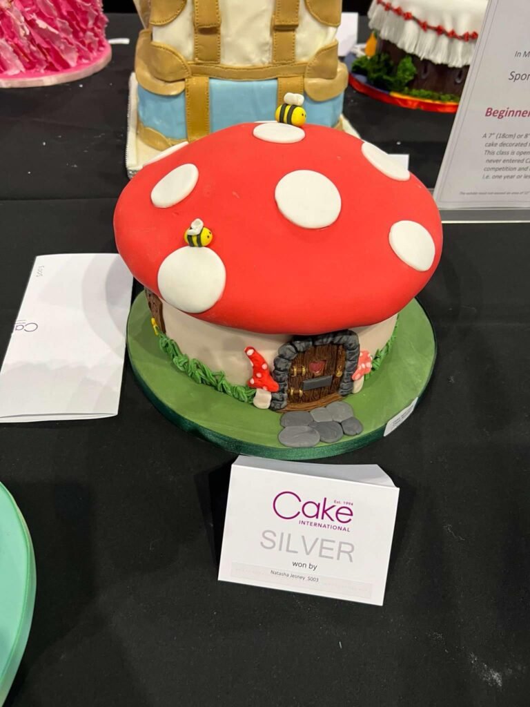 Natasha Jesney - Toadstool Cake - Siler Winner - Cake International