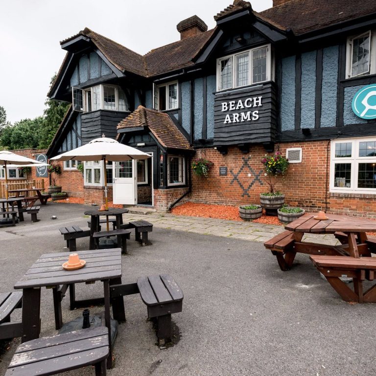 Chatty Cafe Table to Offer a Warm Welcome at The Beach Arms